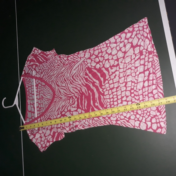 Rue21 red animal print short sleeve blouse size Large - Picture 7 of 10